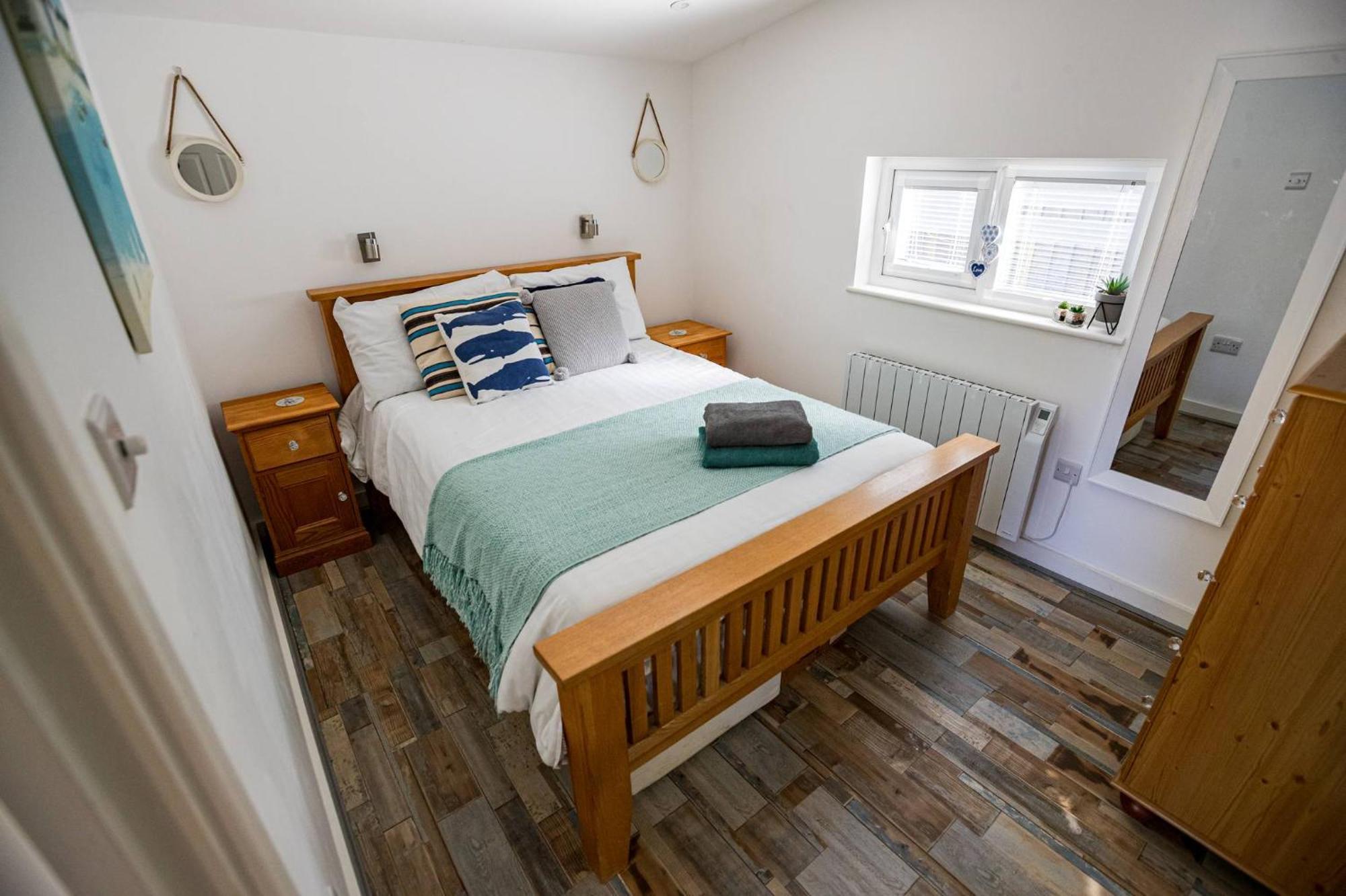 Hideaway Cabin For Two On Edge Of New Forest Hinton  Екстериор снимка
